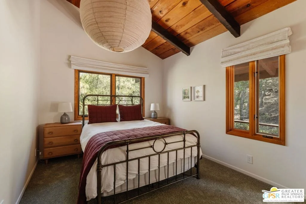 Photo of 52915 Middle Ridge Drive