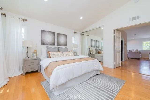 Photo of 2310 Cascade