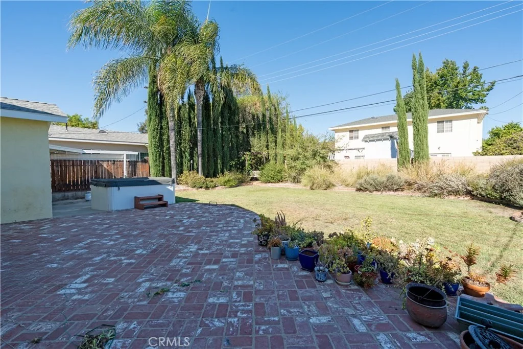 Photo of 7032 Encino