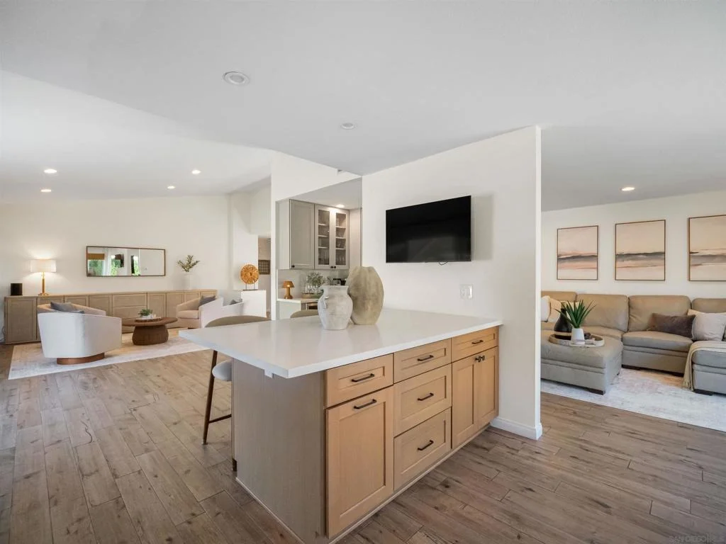 Photo of 1022 Daisy Ave
