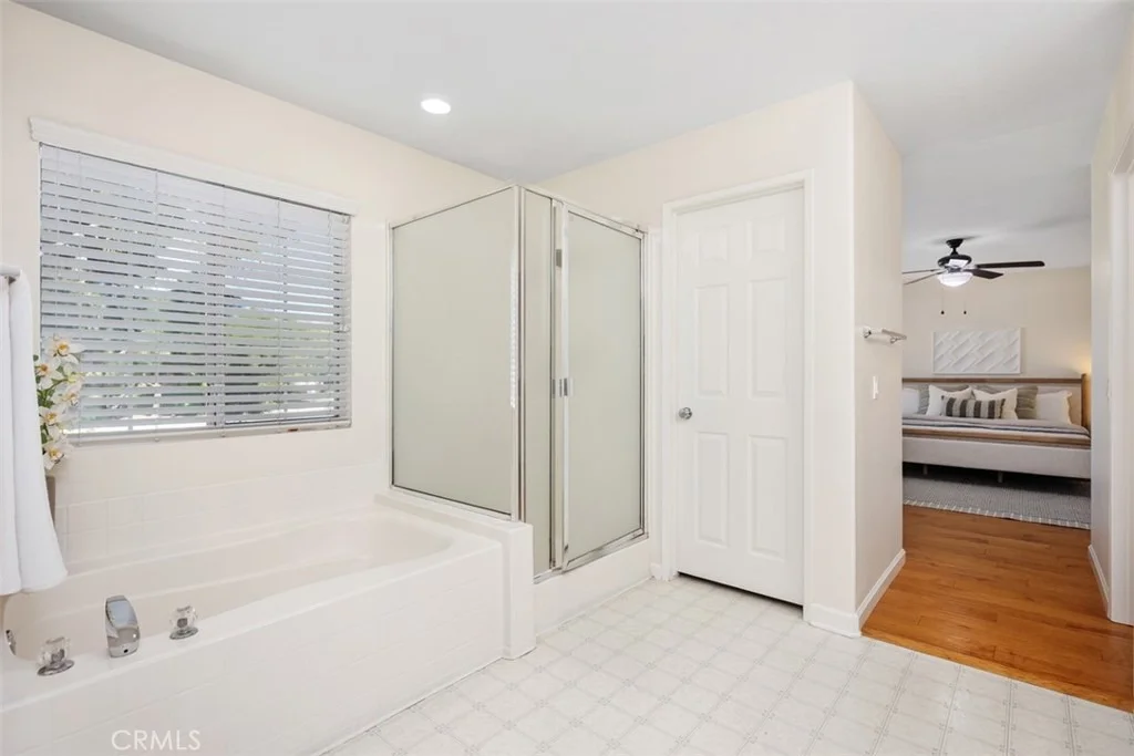 Photo of 50 Linhaven