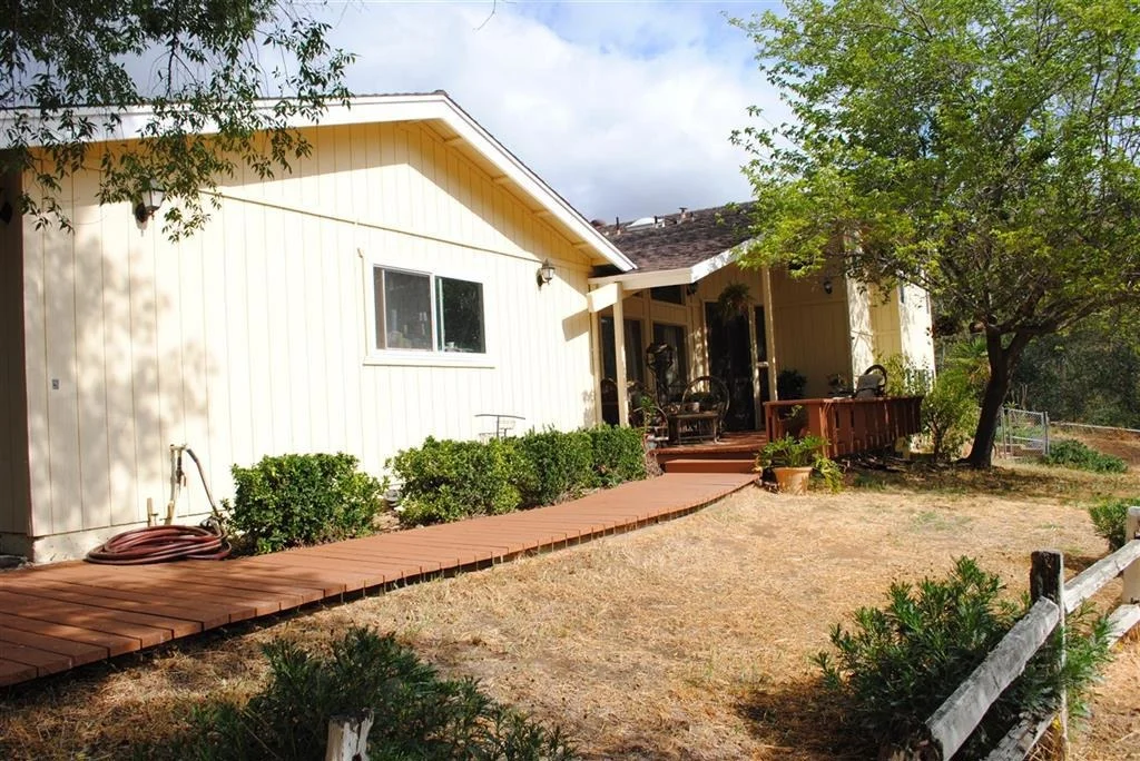 Photo of 11678 Johnson Lake Rd.
