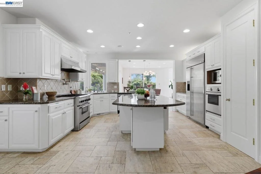 Photo of 48564 Avalon Heights Ter