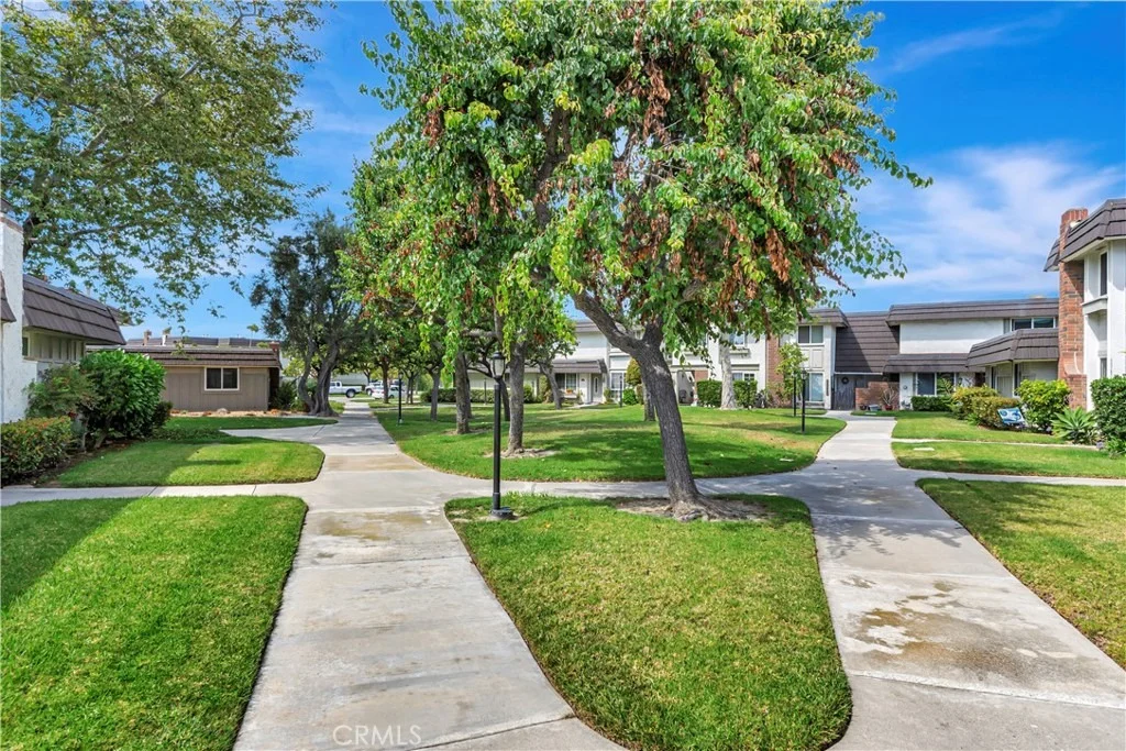 Photo of 5371 Victoria Place
