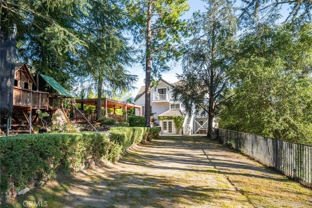 Photo of 28933 Wagon Road