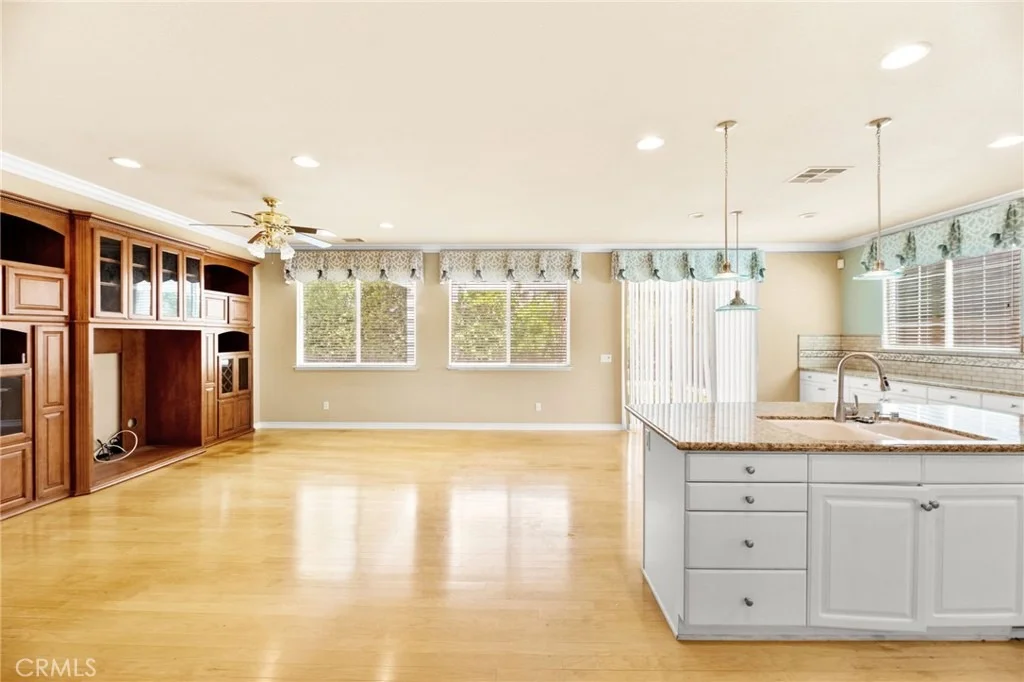Photo of 39894 Camden Court