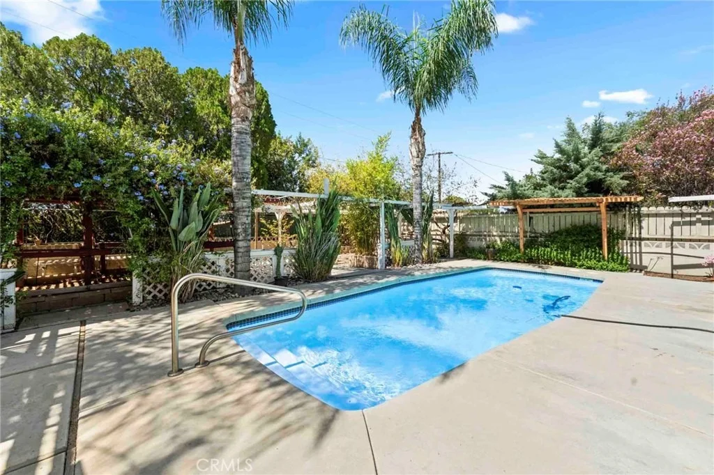 Photo of 28659 Snead Drive