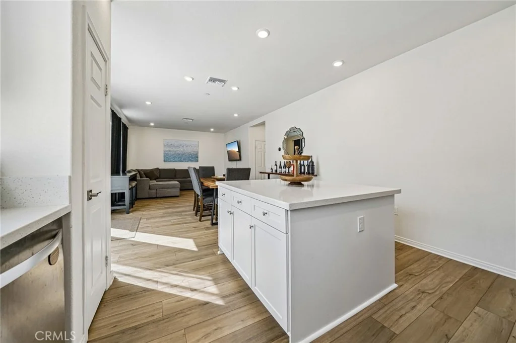 Photo of 4646 Florence
