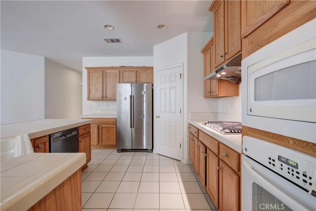 Photo of 392 Noble Drive
