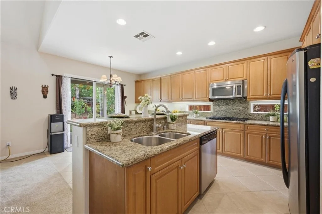 Photo of 37052 Almond