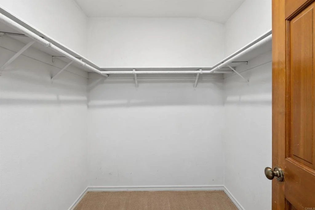 Photo of Unit D at 2583 Navarra Drive