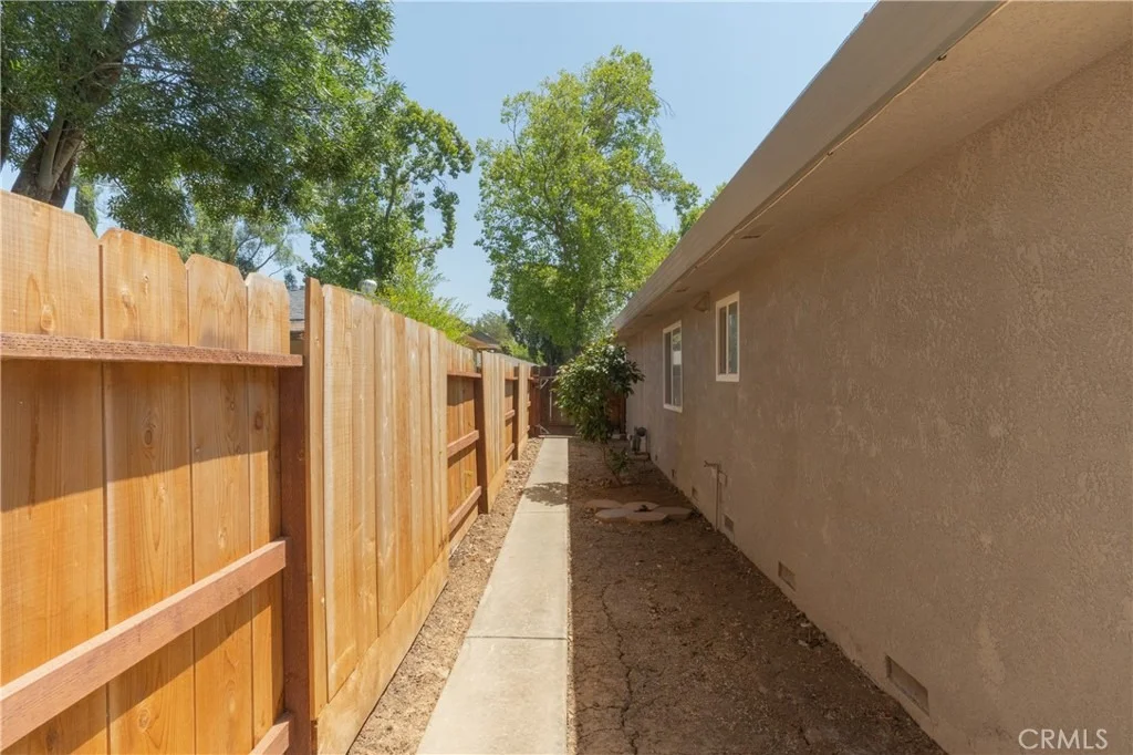 Photo of 2617 Agnes