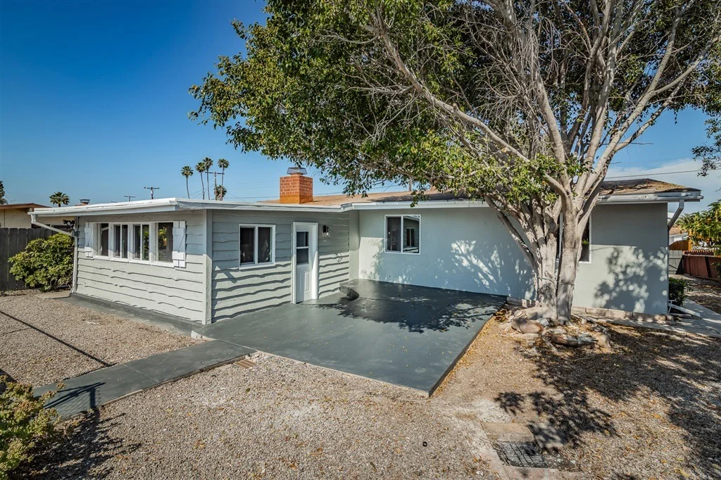 Photo of 2964 Cabrillo Mesa