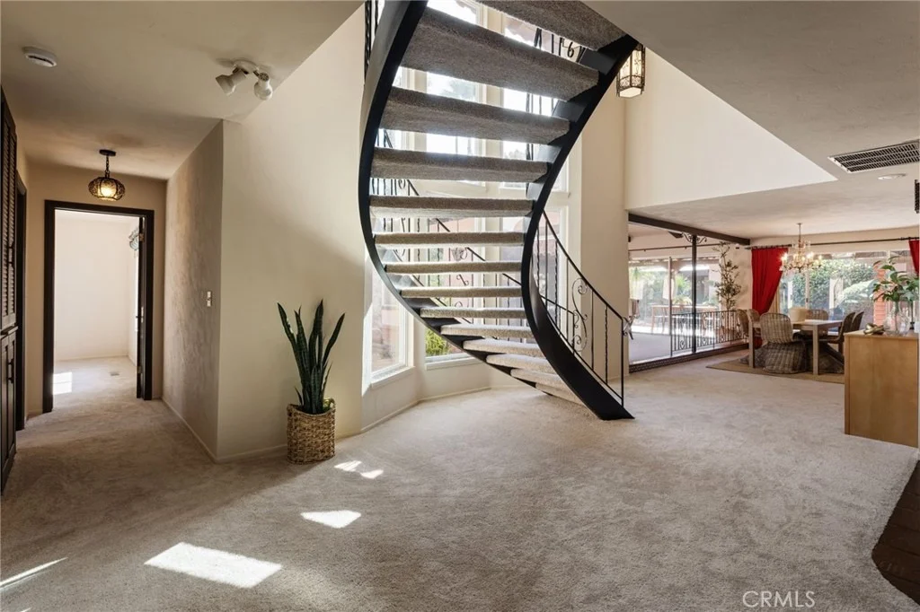 Photo of 880 Encanto Street