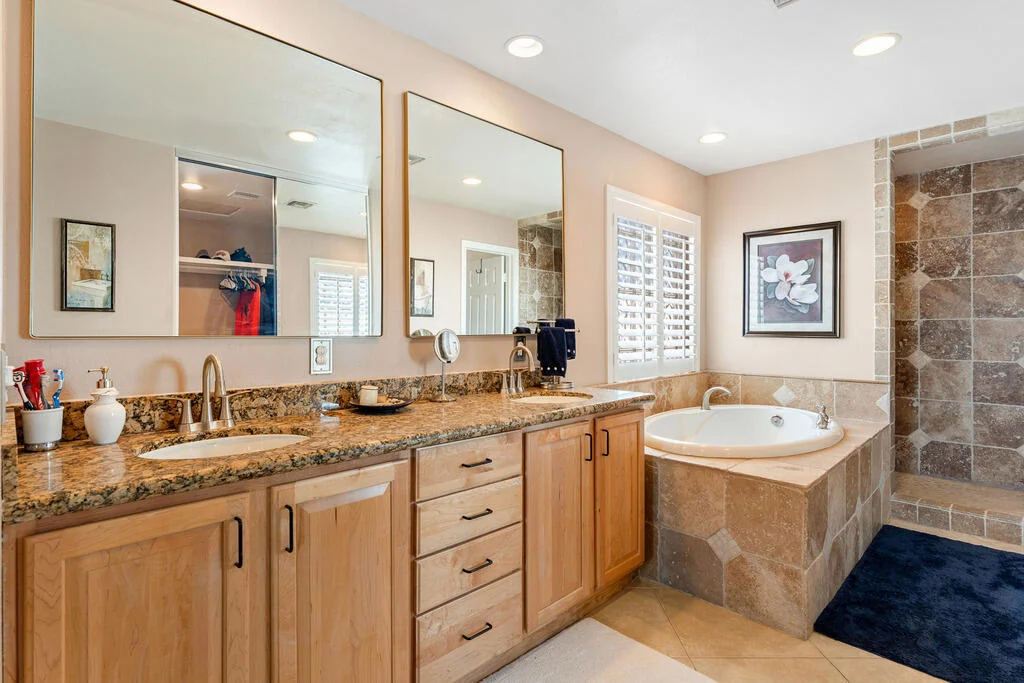Photo of 1251 Riviera Circle