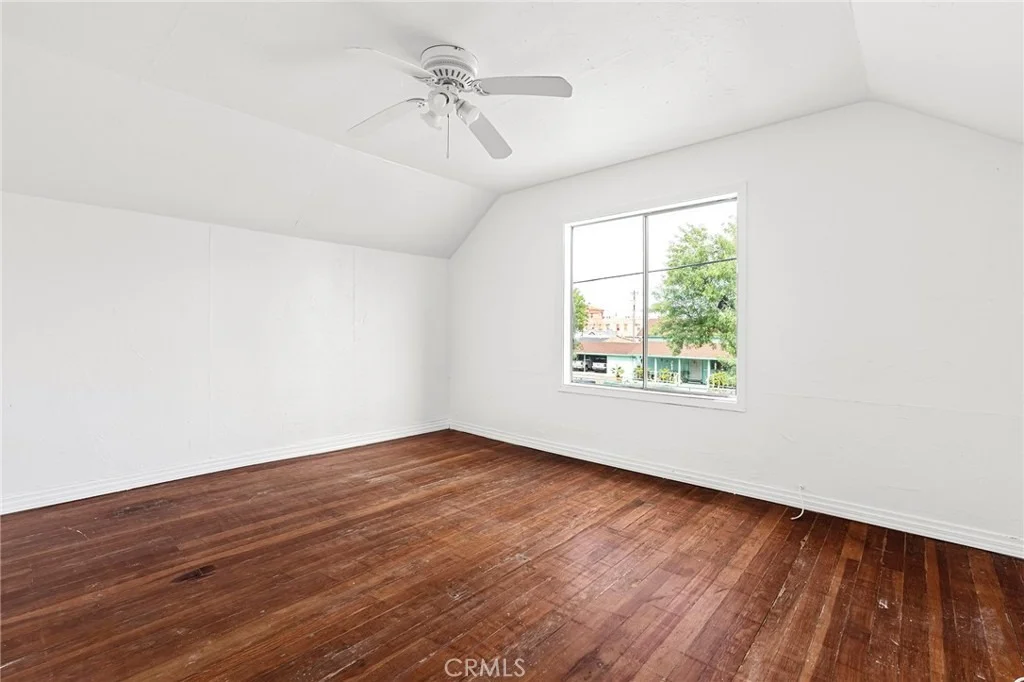 Photo of 818 6th Avenue