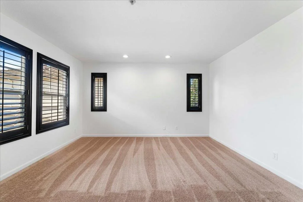 Photo of 21 La Jolla Street