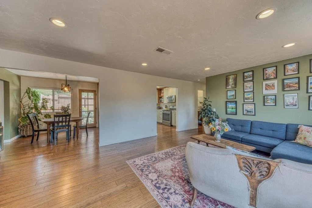 Photo of 19085 Marjorie Road