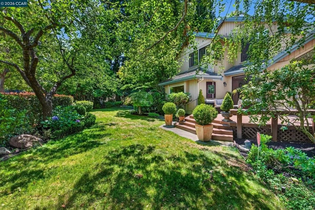 Photo of 549 Buttonwood Dr