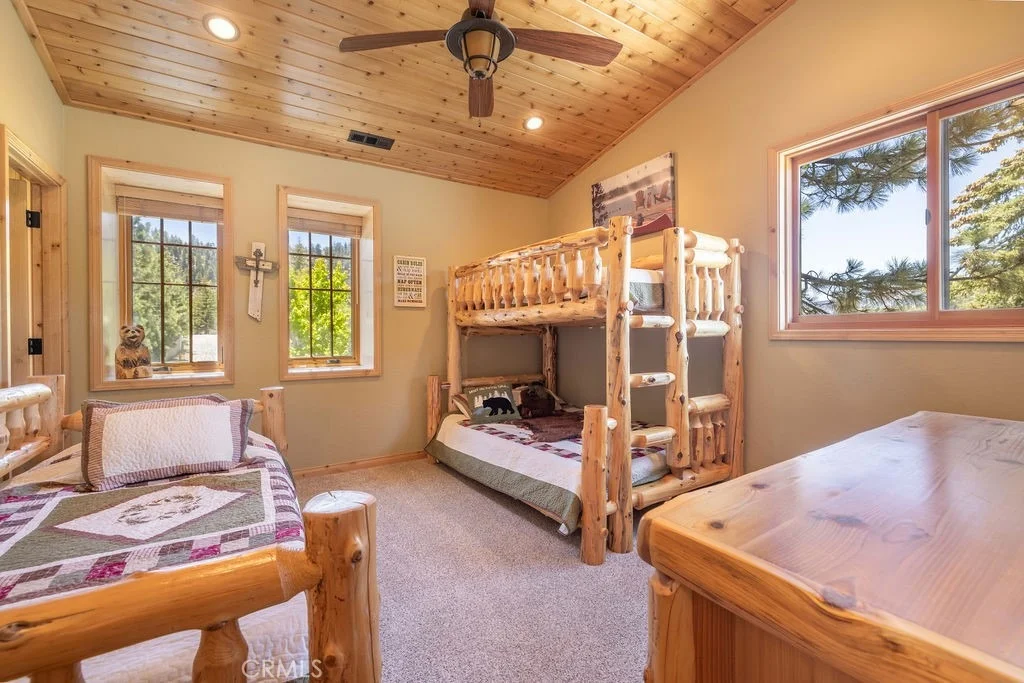 Photo of 659 Cove Drive