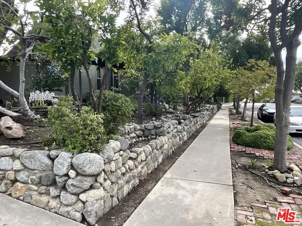 Photo of 822 Silverwood Avenue