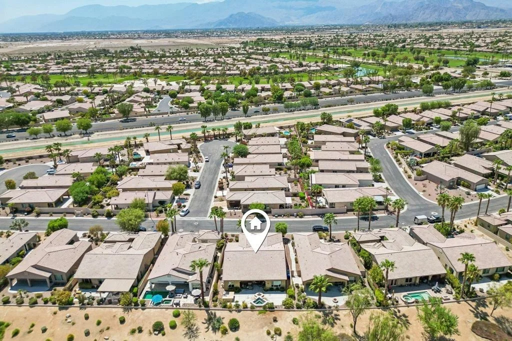 Photo of 81216 Avenida Colonias