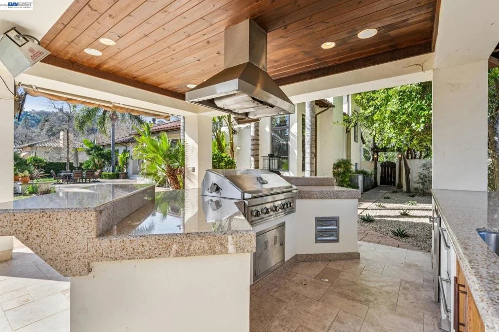 Photo of 1439 Vine Ln