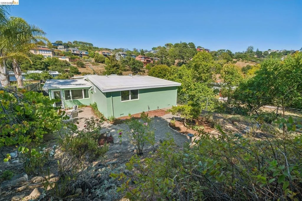 Photo of 7811 Potrero Ave