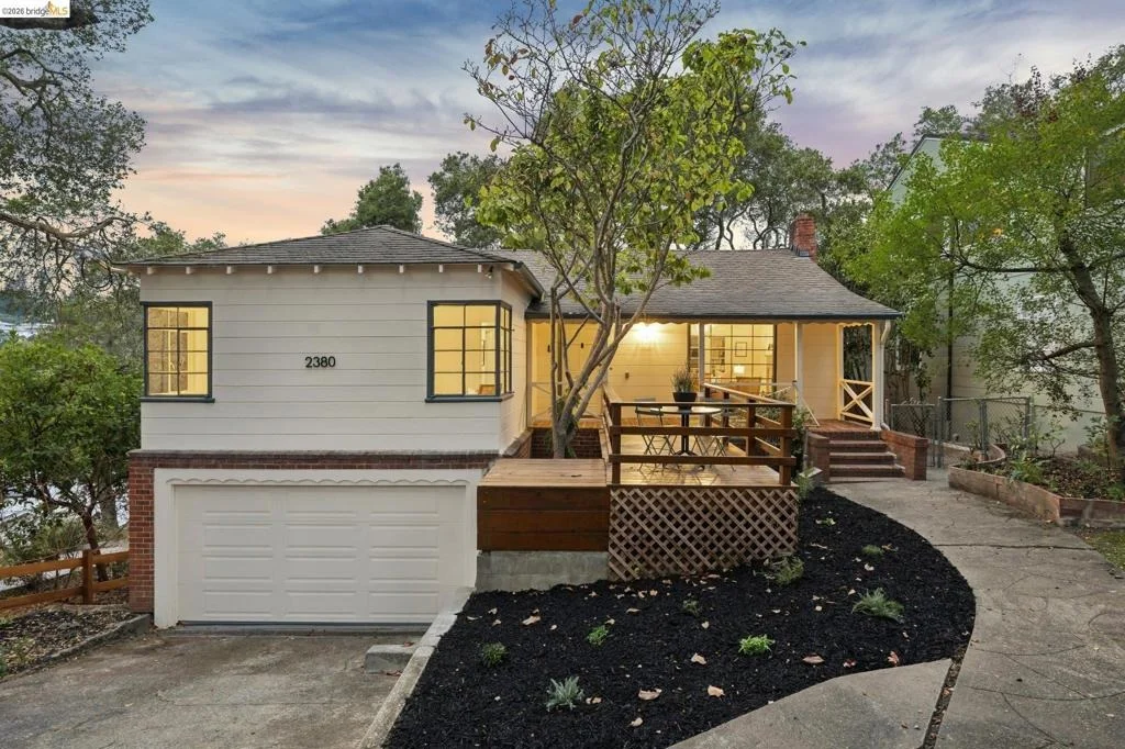Photo of 2380 Leimert Blvd