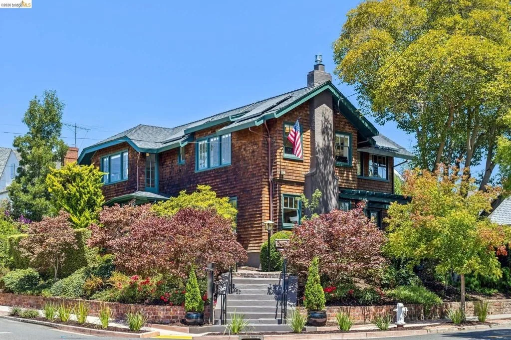 Photo of 66 Manor Dr