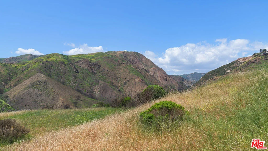 Photo of 729 Enchanted Way
