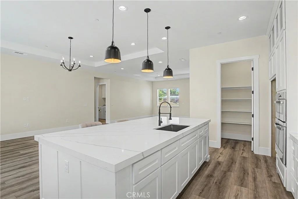 Photo of 3997 Skyview