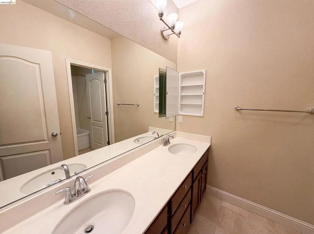 Photo of 3087 Vittoria Loop