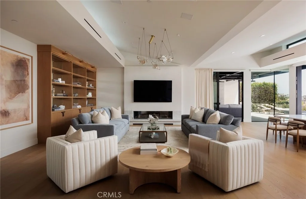 Photo of 2595 Altamar