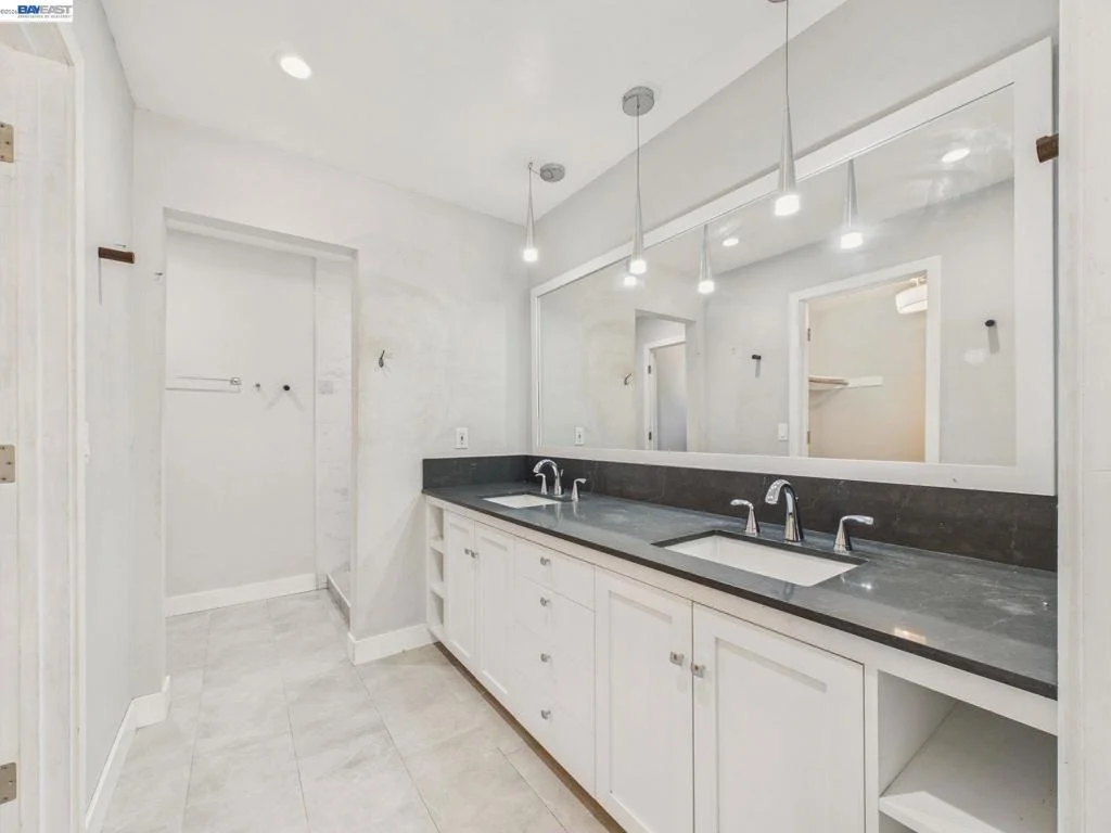 Photo of 327 Steven Cir