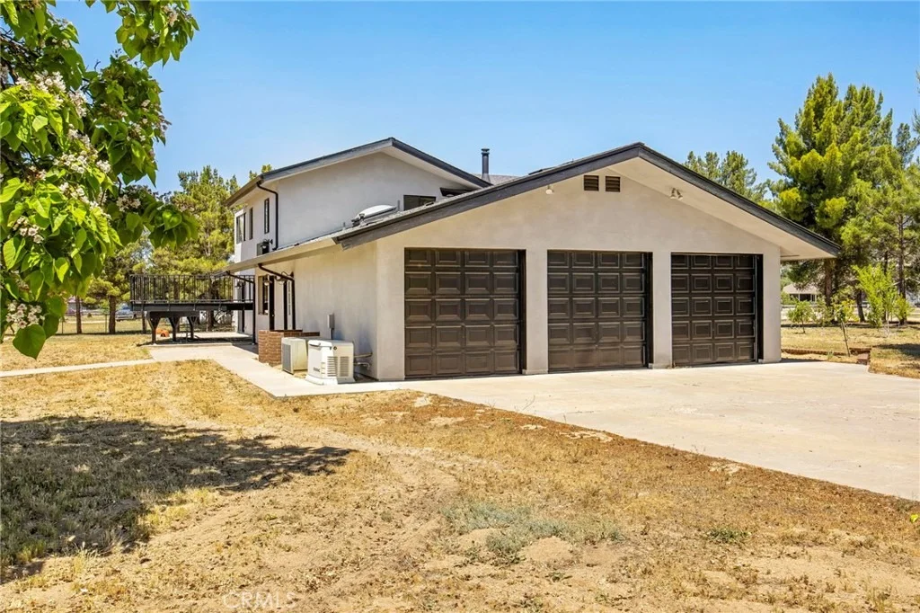 Photo of 49585 Flightline Way