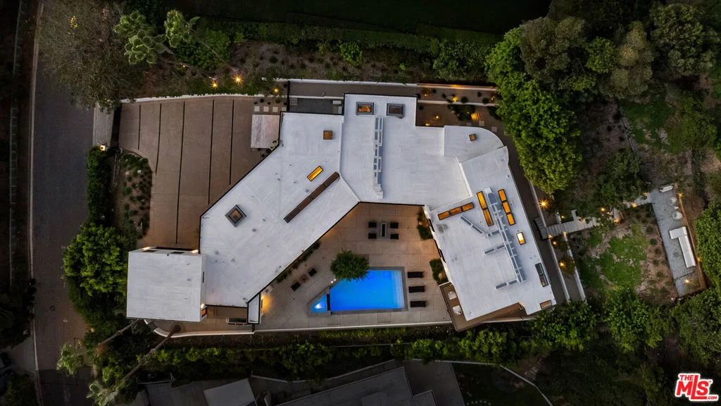 Photo of 525 Arkell Drive