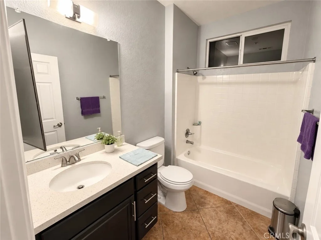 Photo of 15979 Ludlow