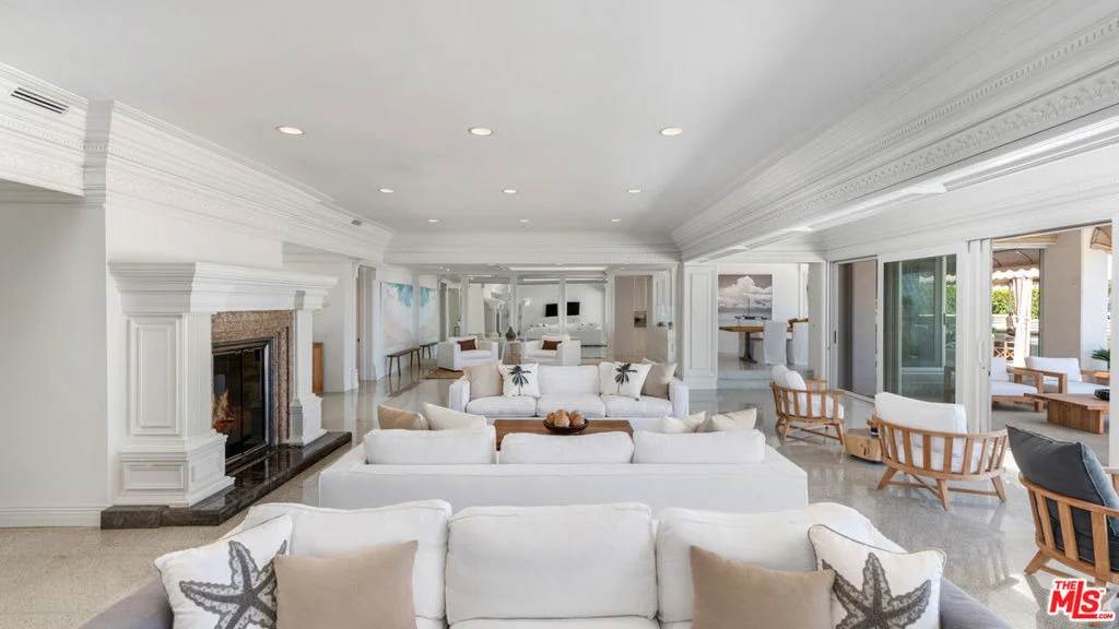 Photo of 29000 Cliffside Drive