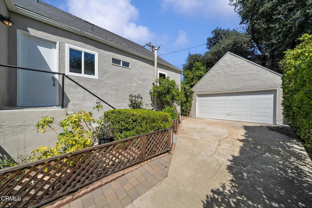 Photo of 2370 Catherine Road