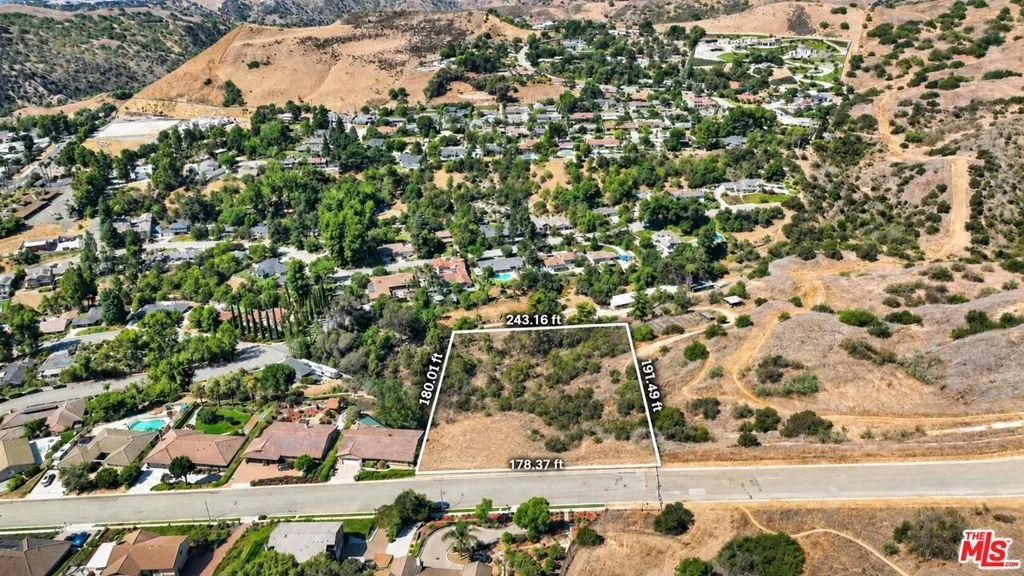 Photo of 399 Olinda Drive