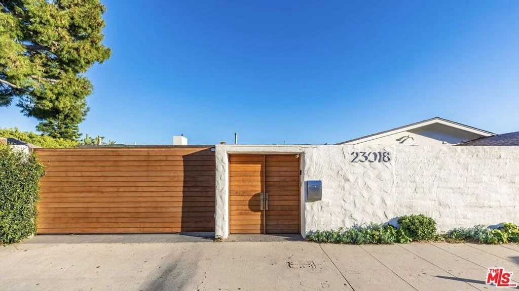 Photo of 23018 Pacific Coast Highway