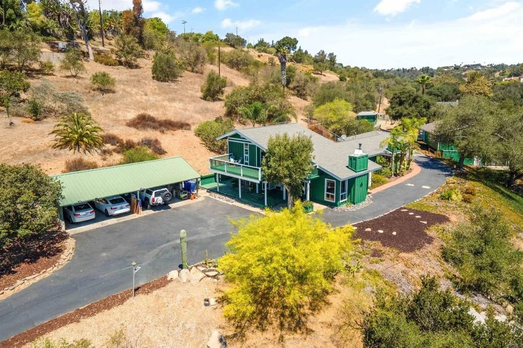 Photo of 4439 La Canada