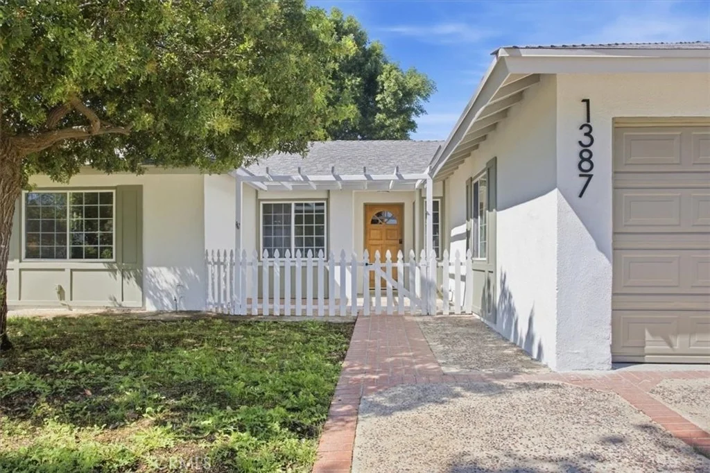 Photo of 1387 Cherry Ave