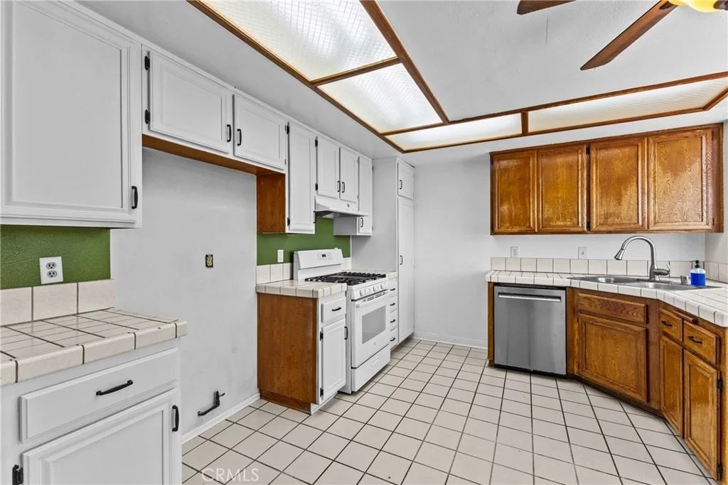 Photo of 1034 Bridle Path