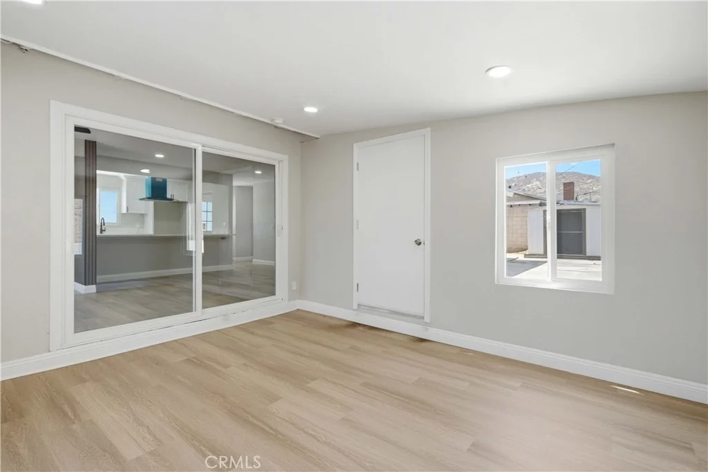 Photo of 5945 Paramount Drive