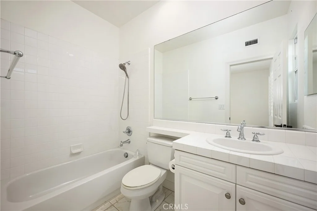 Photo of 25 Hallcrest