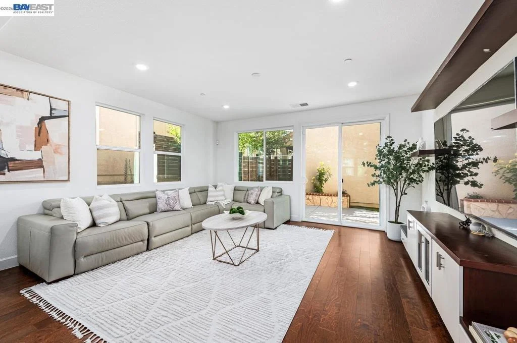 Photo of 4247 Healdsburg Way