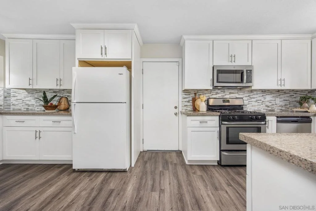 Photo of 9475 Mast Blvd.