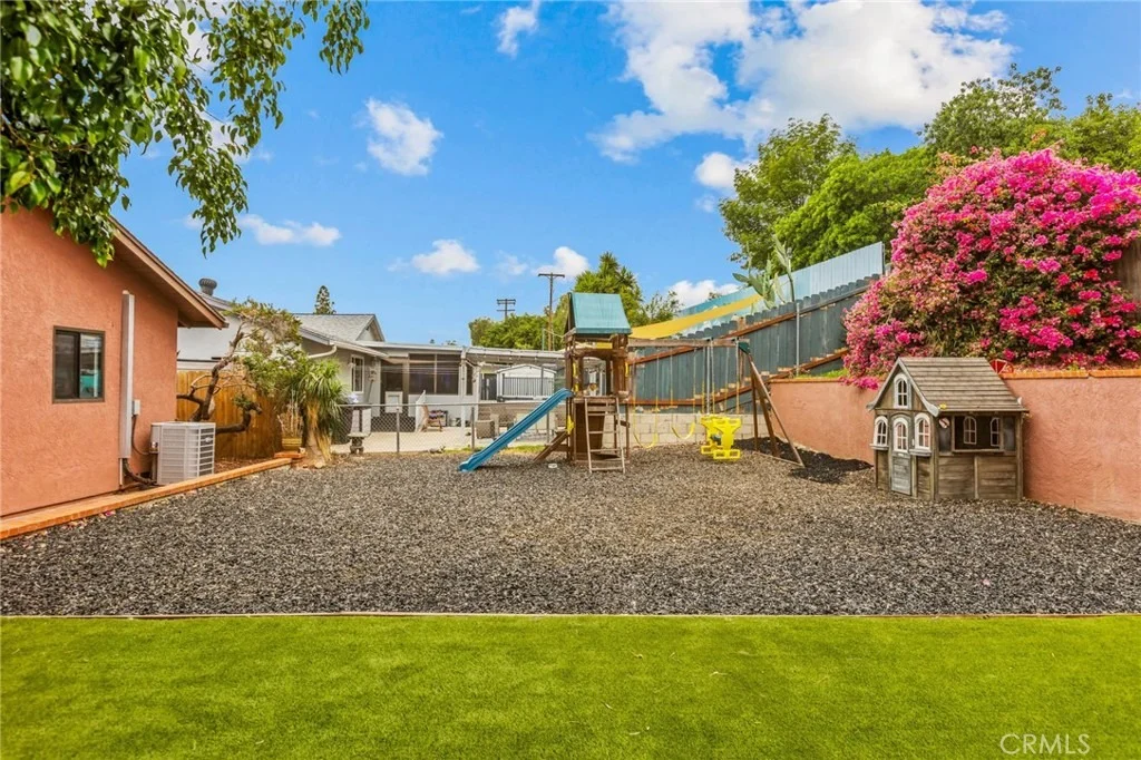 Photo of 7850 Deborah